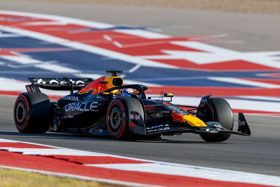 Verstappen odštartuje šprint v Austine z prvej priečky.