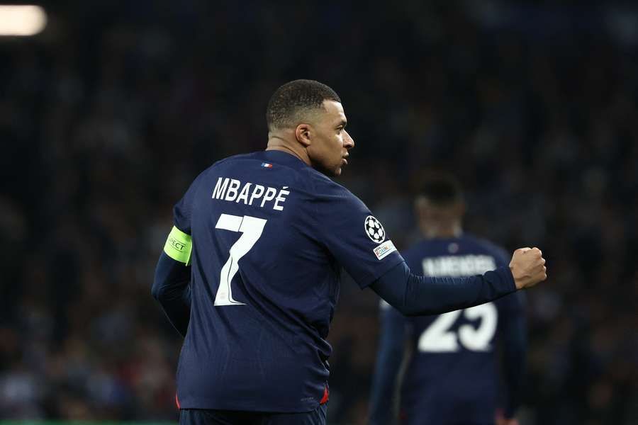 Mbappé fez os dois gols do PSG, na vitória sobre a Real Sociedad, no meio de semana