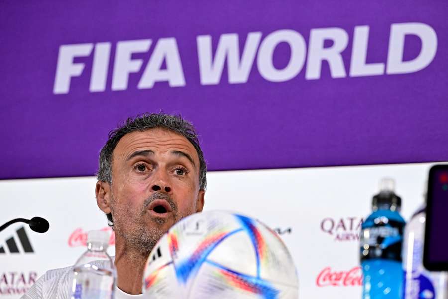 Jogadores da Espanha treinaram mil pênaltis antes da Copa, diz Luis Enrique