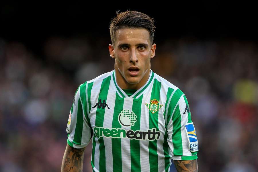 Former Barcelona star Tello announces retirement at 35: Football has given me everything!