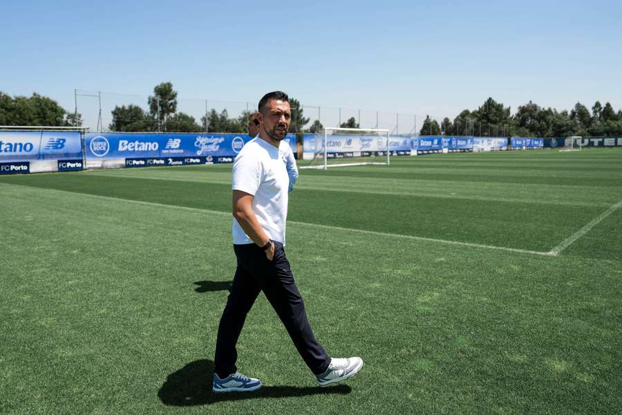Francesco Farioli já conheceu a nova casa