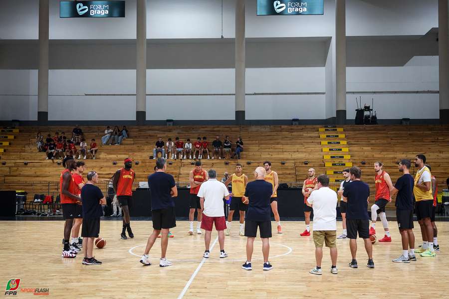 Mário Gomes confirma Neemias Queta preparado para o Eurobasket