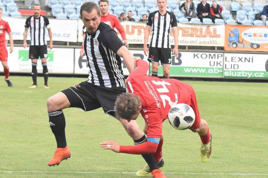 Peter Grajciar si během kariéry zahrál za pražská "S", Dynamo, ale působil i v Polsku.