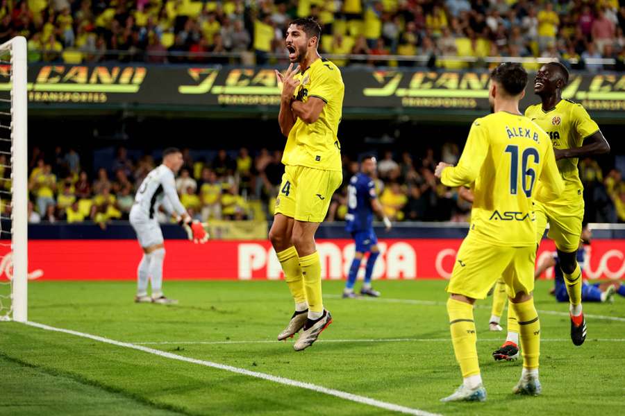 Santi Comesana  celebrates scoring his team's first goal 