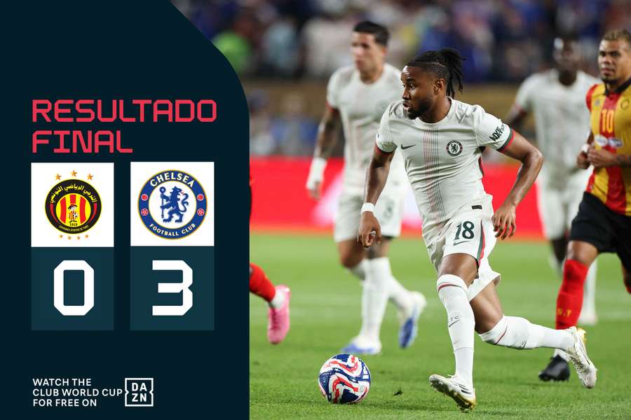 Nkunku progride com bola