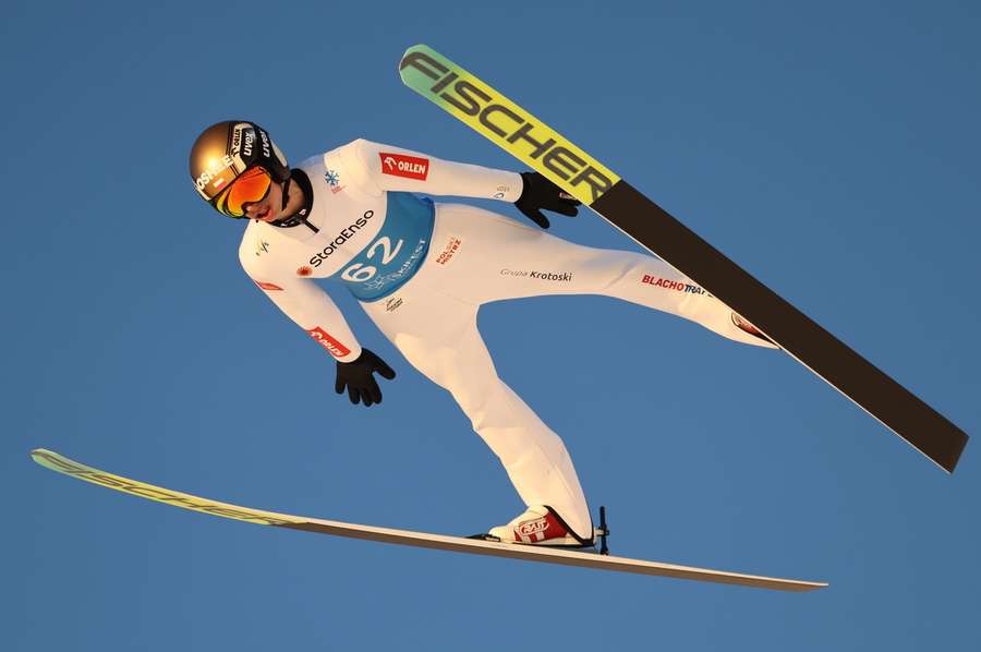 Kacper Tomasiak wicemistrzem świata juniorów, Embacher nie do pobicia