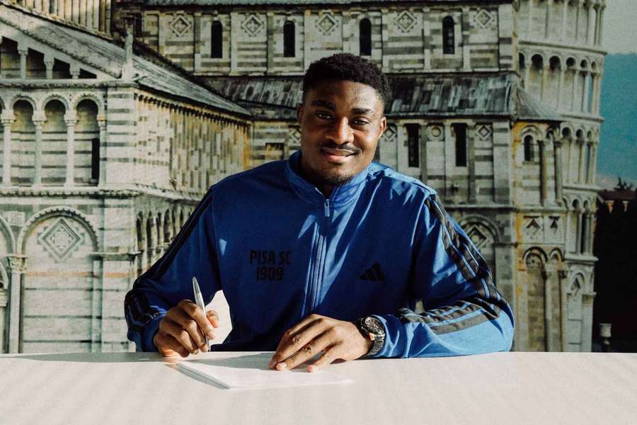 Durosinmi přestoupil do italské Pisy. Durosinmi přestoupil do italské Pisy.