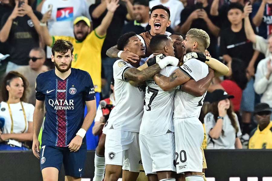 Botafogo celebra la victoria ante el PSG