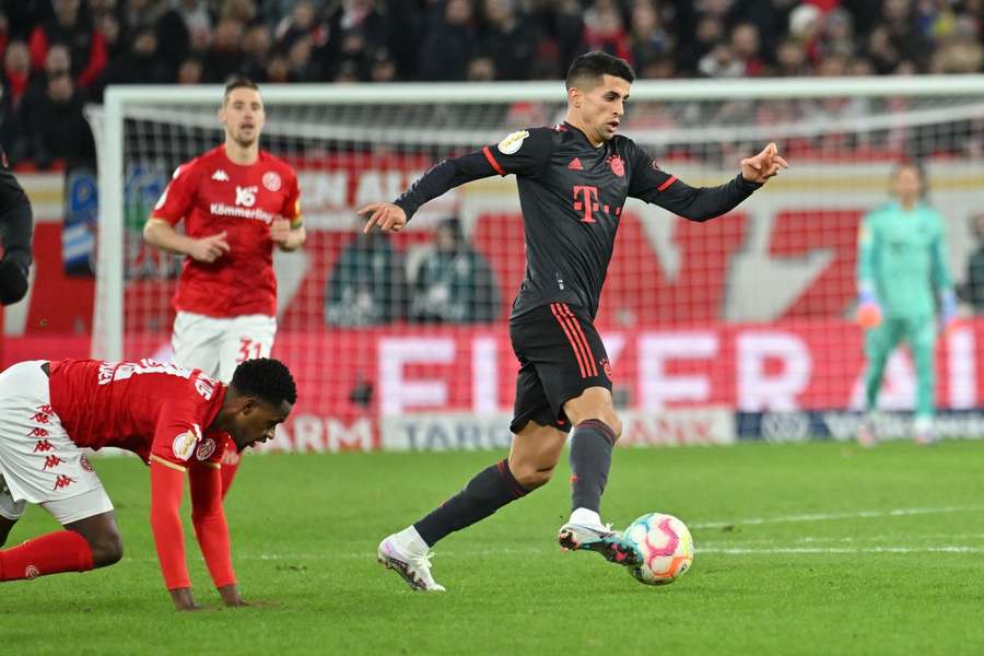 João Cancelo debutoval v zápase DFB Pokalu proti Mainzu a pripísal si asistenciu.