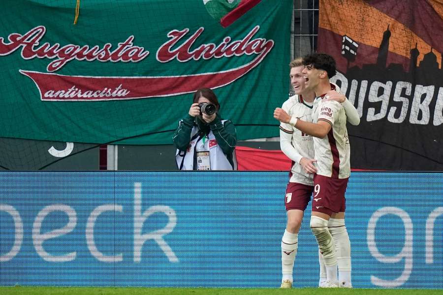 Os festejos de Rodrigo Ribeiro após marcar ao Bayern Munique Os festejos de Rodrigo Ribeiro após marcar ao Bayern Munique
