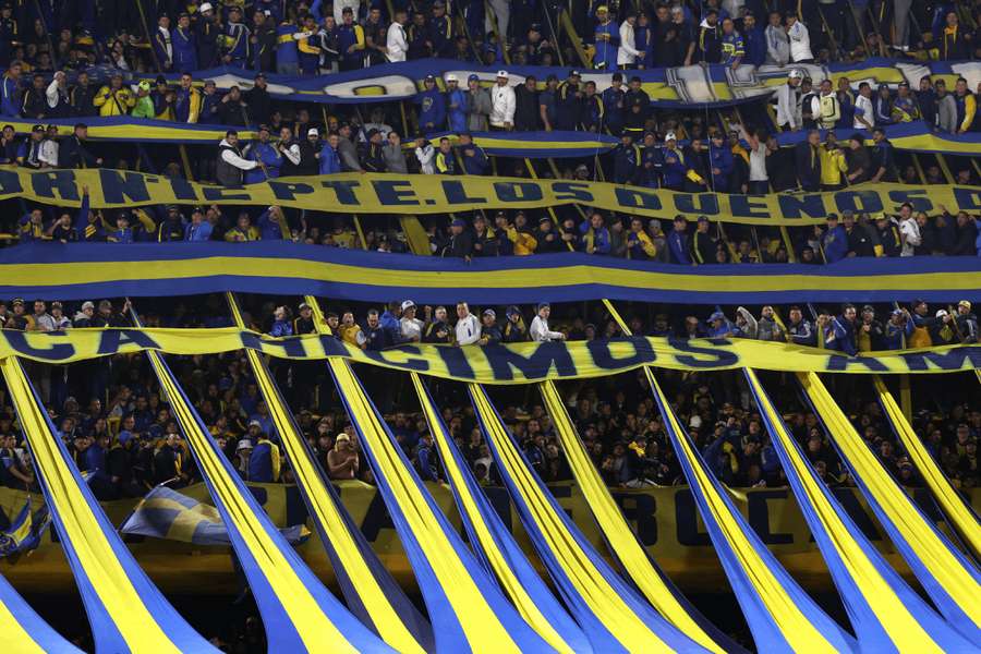 Torcida do Boca durante a vitória contra os chilenos