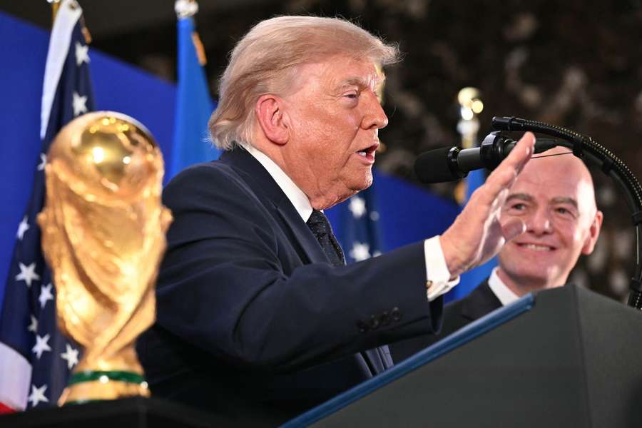 Donald Trump entregará a taça ao grande campeão da Copa do Mundo deste ano Donald Trump entregará a taça ao grande campeão da Copa do Mundo deste ano