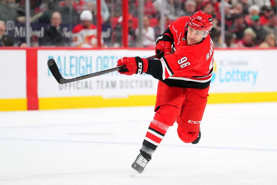 Mikko Rantanen se v Carolině příliš neohrál.