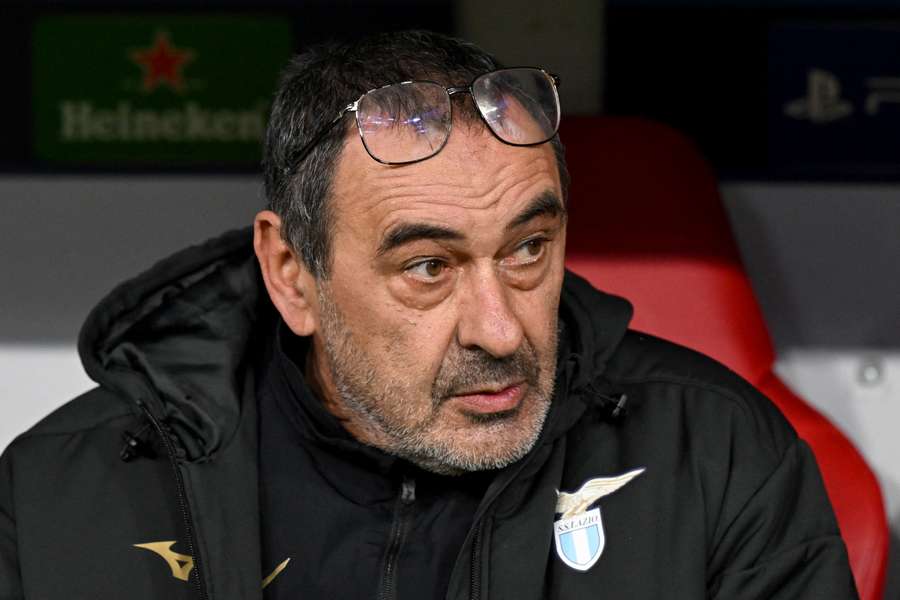 Maurizio Sarri estava sem clube desde que pediu demissão da Lazio