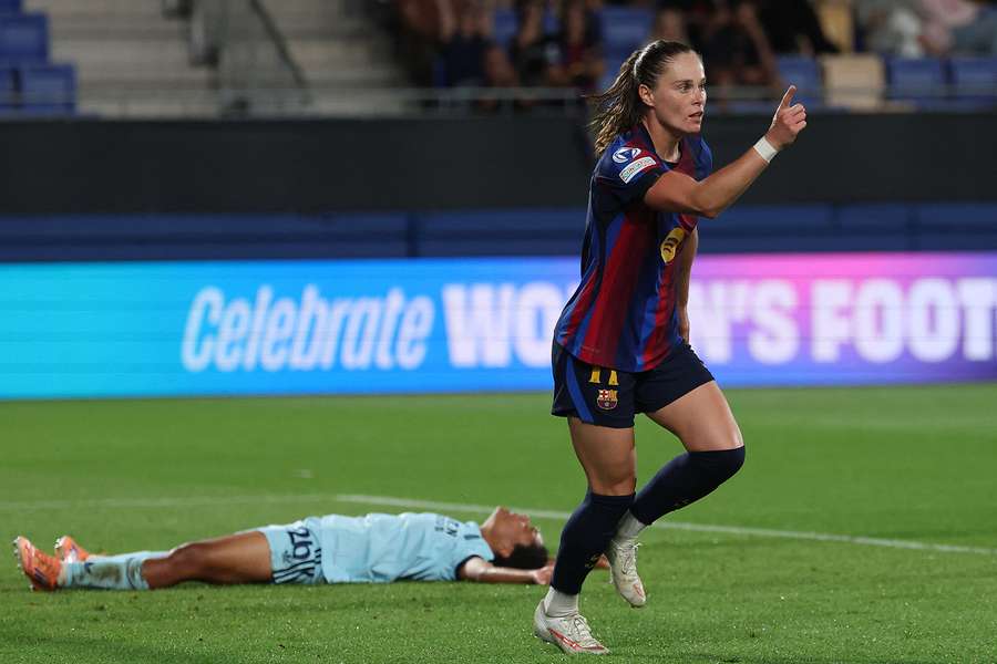 Le Paris FC ne résiste pas au FC Barcelone, bien lancé pour défendre son titre en Ligue des champions Le Paris FC ne résiste pas au FC Barcelone, bien lancé pour défendre son titre en Ligue des champions