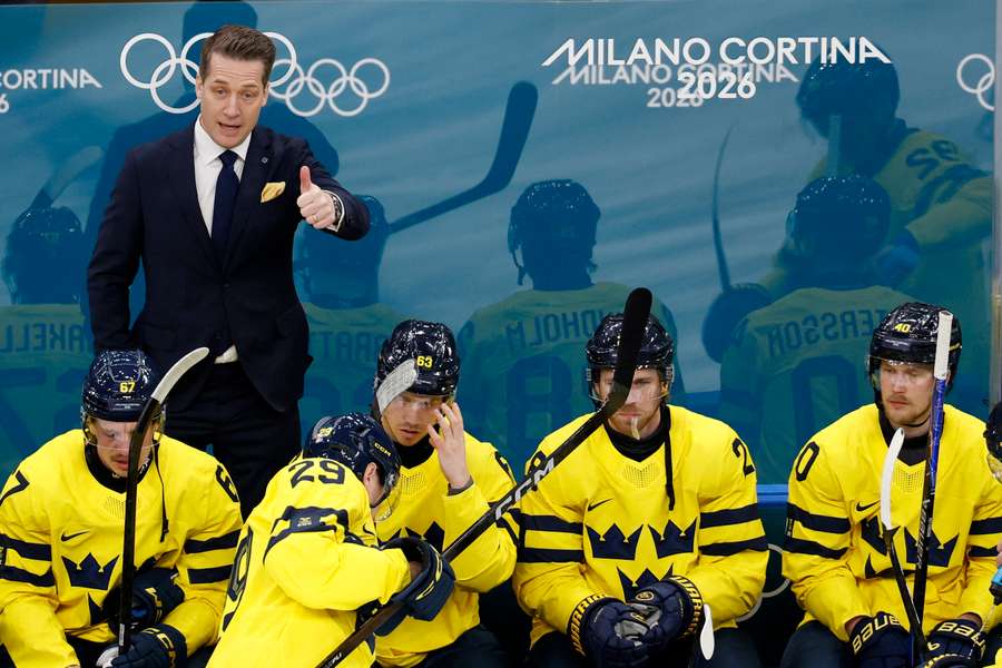 Tréner Hallam s kapitánom kritizovali formát predĺženia.