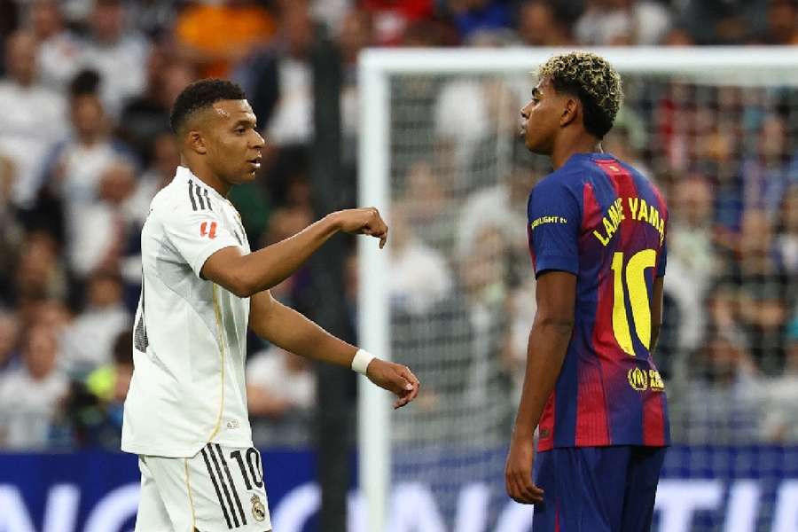 Lamine Yamal in action vs Kylian Mbappe Lamine Yamal in action vs Kylian Mbappe