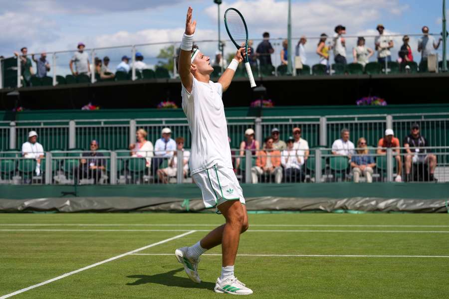 Mensik caiu na 3ª rodada em Londres, mas conquistou Miami este ano