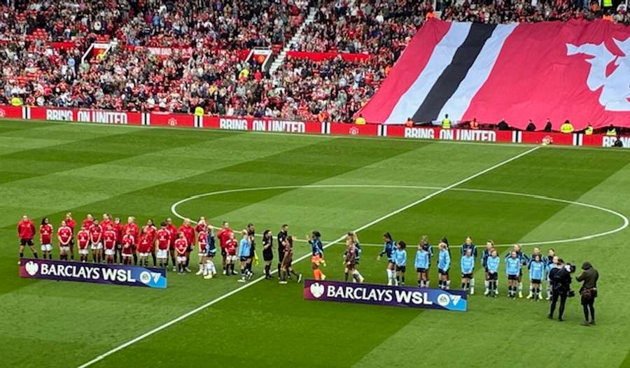 Teams line up before kickoff at Old Trafford Teams line up before kickoff at Old Trafford