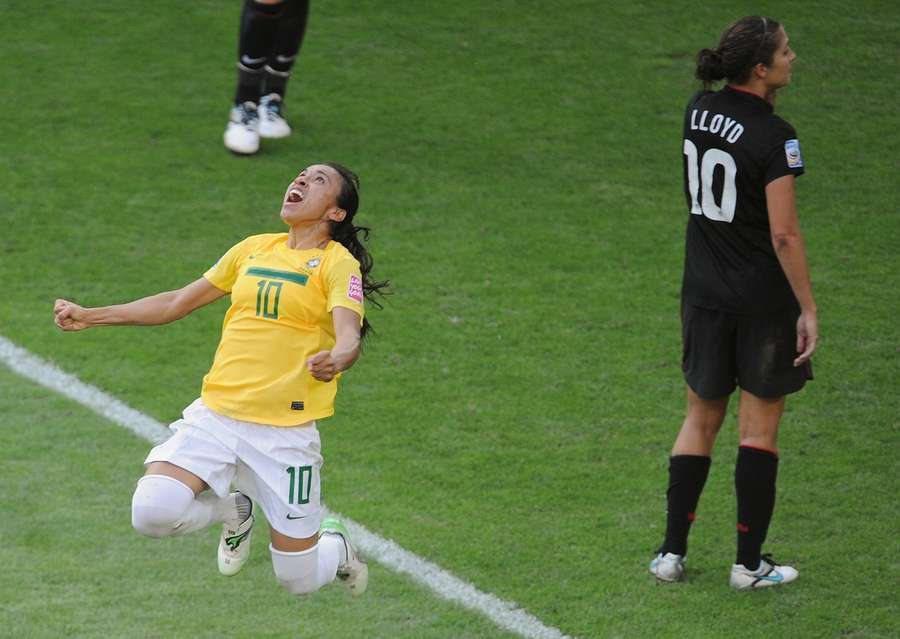 Marta fez dois gols contra os EUA nas quartas de 2011