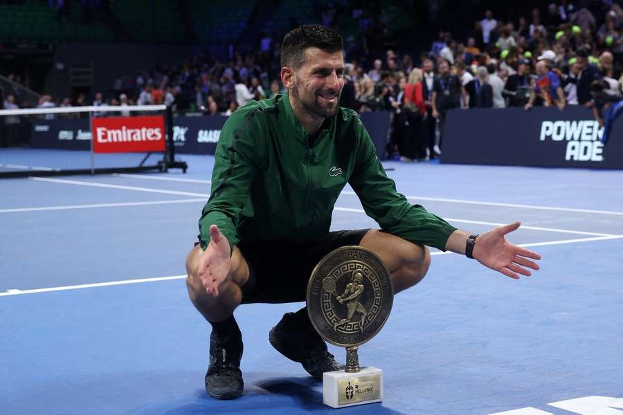 Djokovič po triumfu v Aténách zrušil start na Turnaji mistrů.