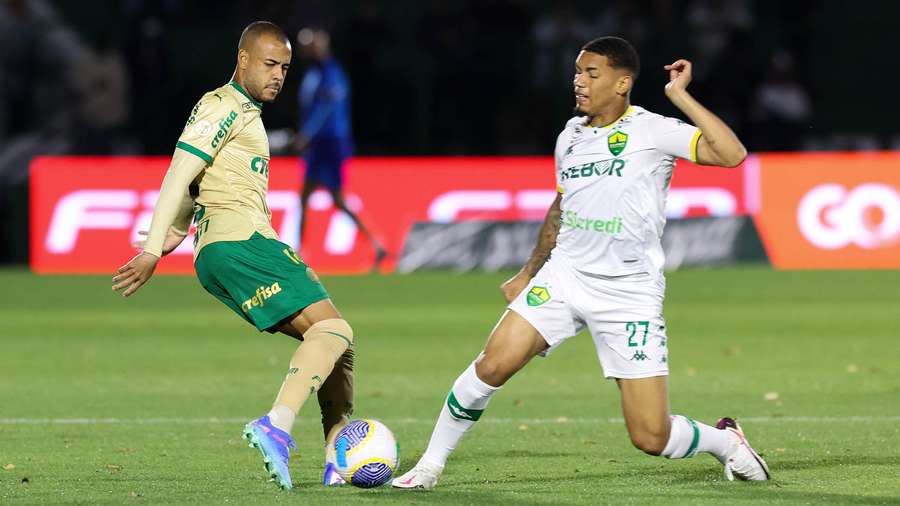 Lesão de Mayke foi ponto negativo do Palmeiras no primeiro tempo