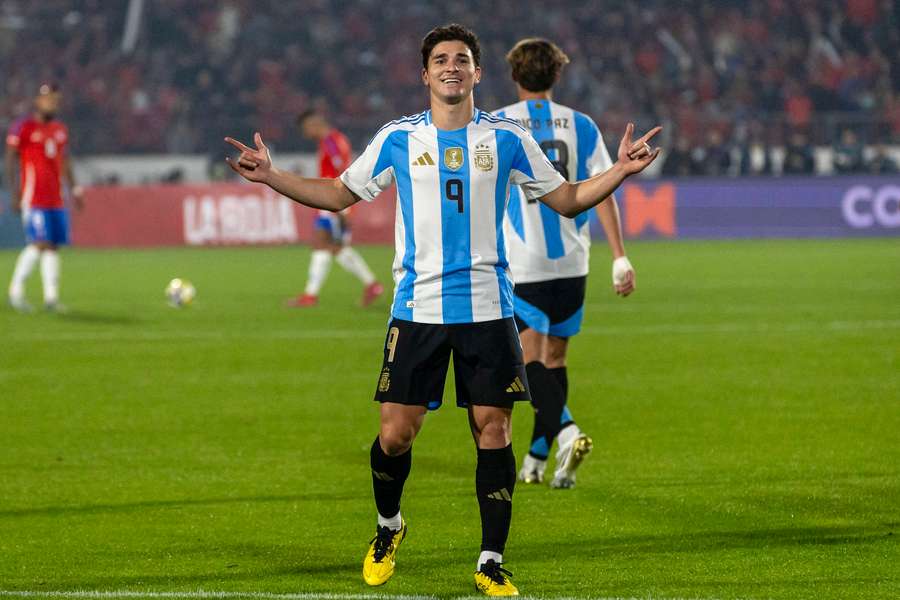 Julian Alvarez scored the only goal of the game for Argentina in their win over Chile in World Cup qualifying.