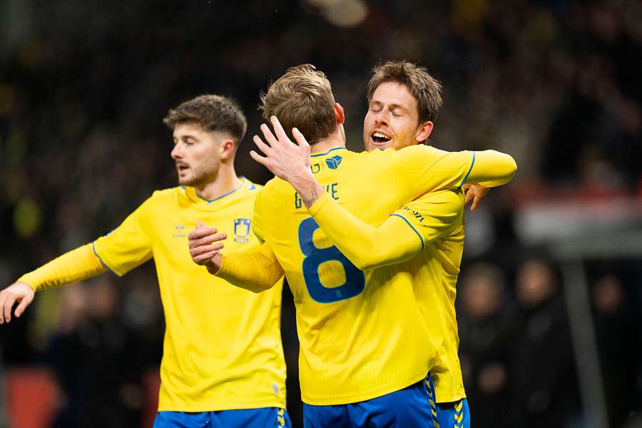 Brøndbys Nicolai Vallys scorer til 1-0 under superligakampen mellem Brøndby IF og Hvidovre IF