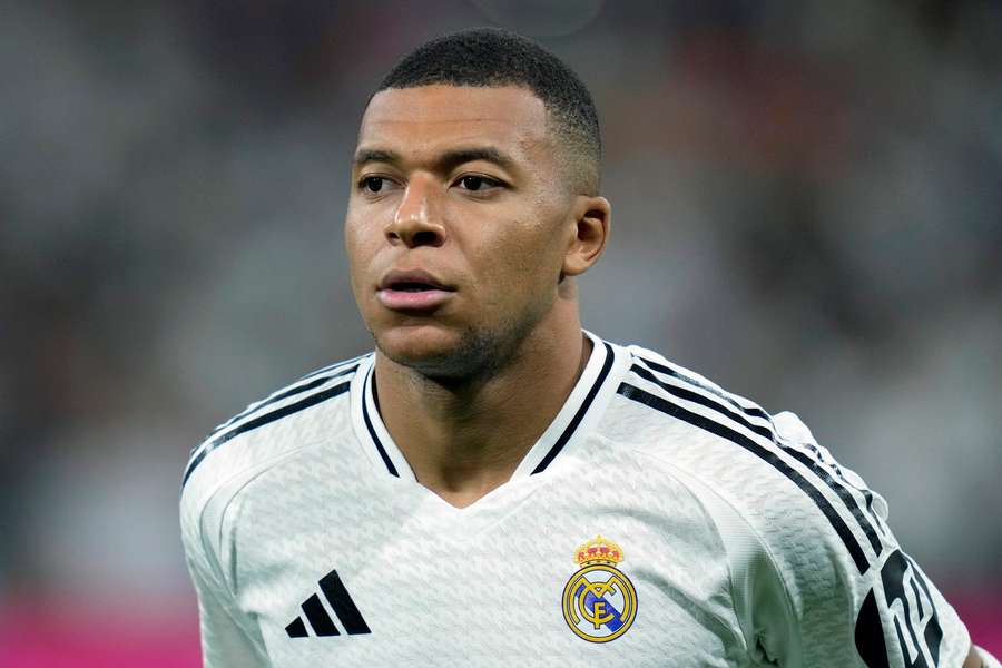 Mbappé begon tegen Villarreal in de basis