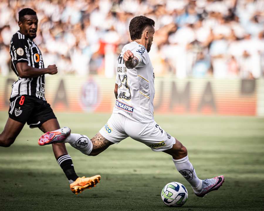 Santos fez sua primeira partida em casa no Brasileirão