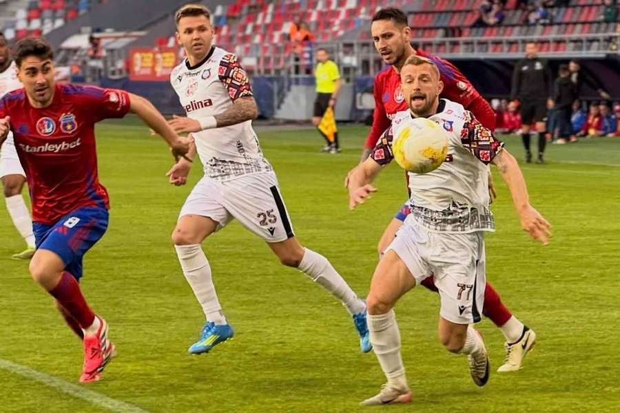 Steaua și FC Bihor nu au primit licență pentru a evolua în Superligă