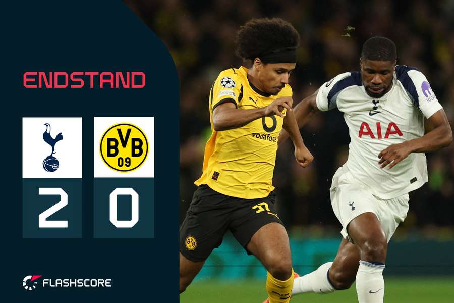 Karim Adeyemi im Dribbling.