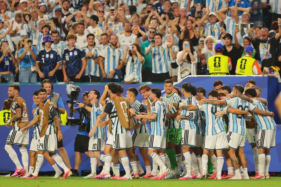 Obrovská úľava pre hráčov Argentíny. S Kapverdami si museli siahnuť na dno síl. Obrovská úľava pre hráčov Argentíny. S Kapverdami si museli siahnuť na dno síl.