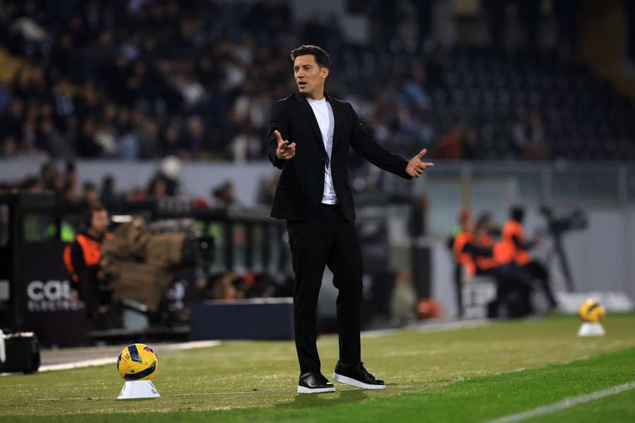 Luís Pinto admite que Vitória tem de “melhorar no último terço” com o Rio Ave Luís Pinto admite que Vitória tem de “melhorar no último terço” com o Rio Ave