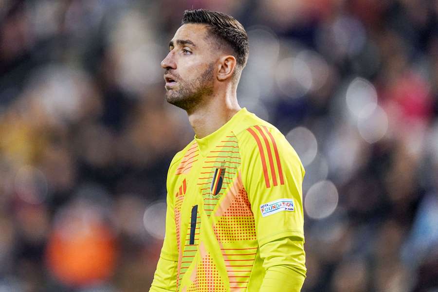 Casteels renuncia a selección belga