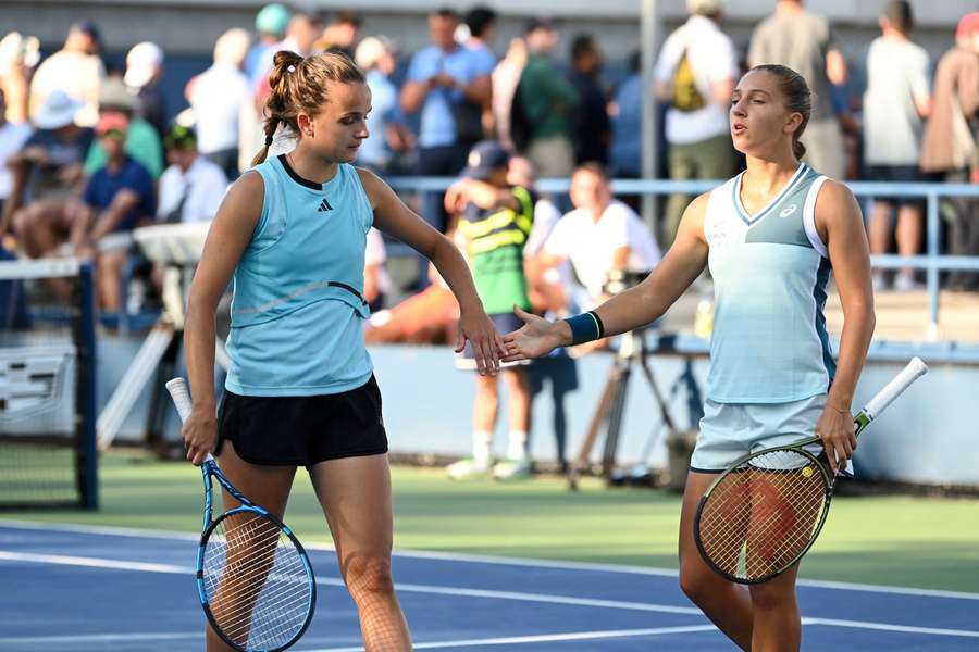 Diane Parry et Clara Burel nouvelles leaders d'un tennis féminin français en perdition. 