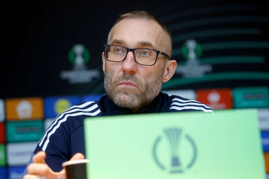 Papszun oficjalnie w Legii Warszawa. Podpisał kontrakt do czerwca 2028 roku