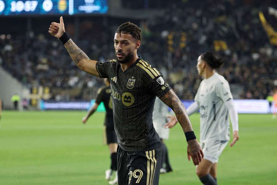 Denis Bouanga will be staying with LAFC for longer.