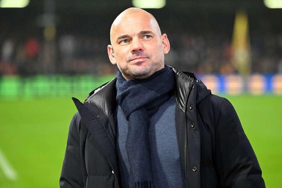 Wesley Sneijder urges Real Madrid to hire 'ideal' manager Jose Mourinho Wesley Sneijder urges Real Madrid to hire 'ideal' manager Jose Mourinho