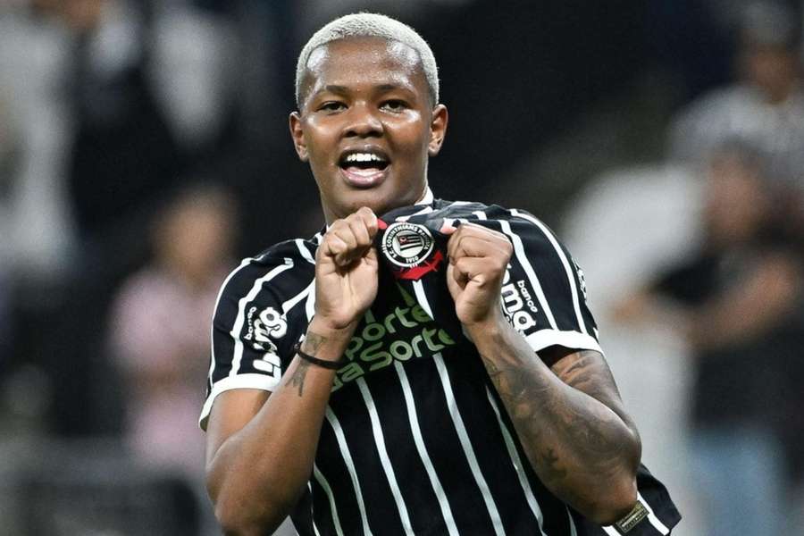 Jhonson garantiu a vitória do Corinthians sobre o Bahia Jhonson garantiu a vitória do Corinthians sobre o Bahia