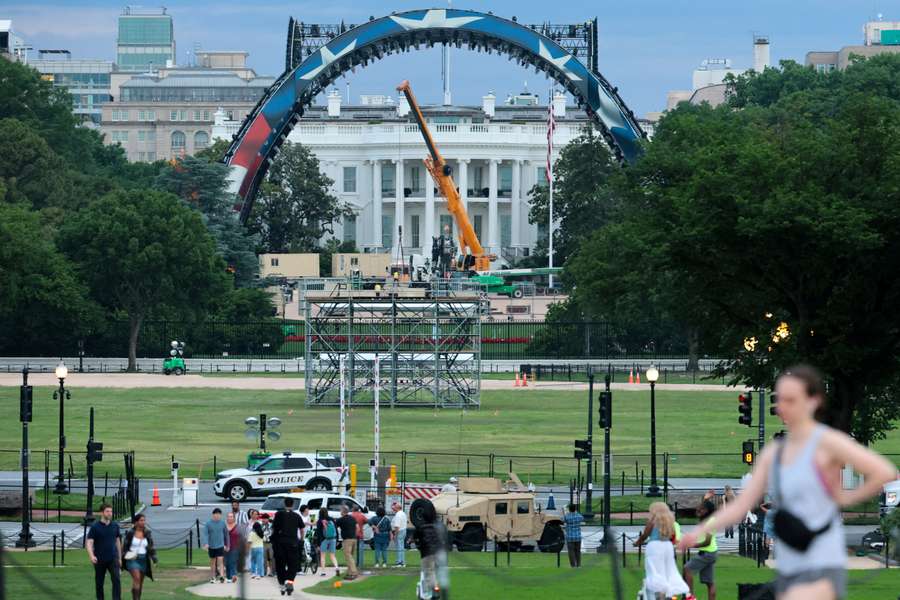 Trump zasugerował, że arena budowana na galę MMA może pozostać na stałe przy Białym Domu