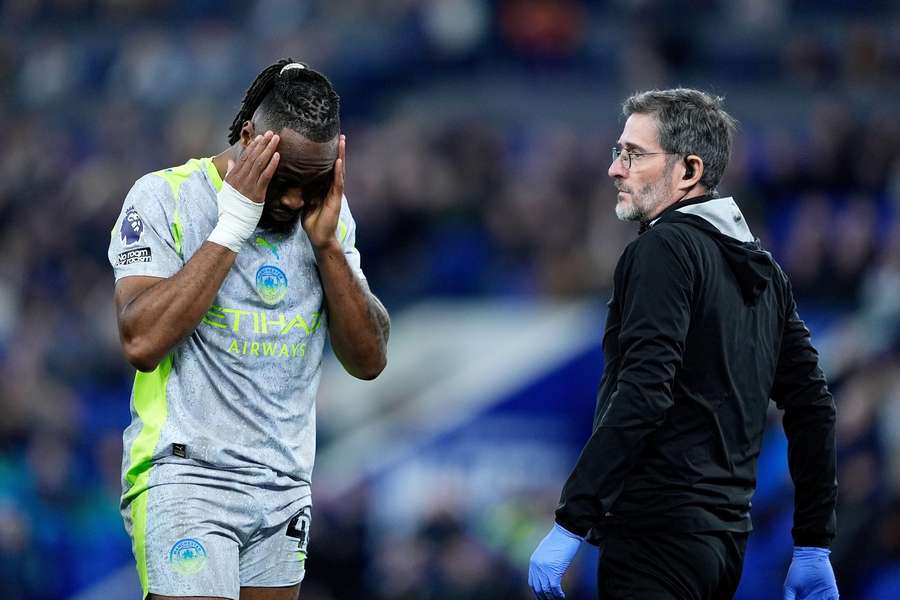 Antoine Semenyo, avançado do Manchester City, durante o jogo com o Everton