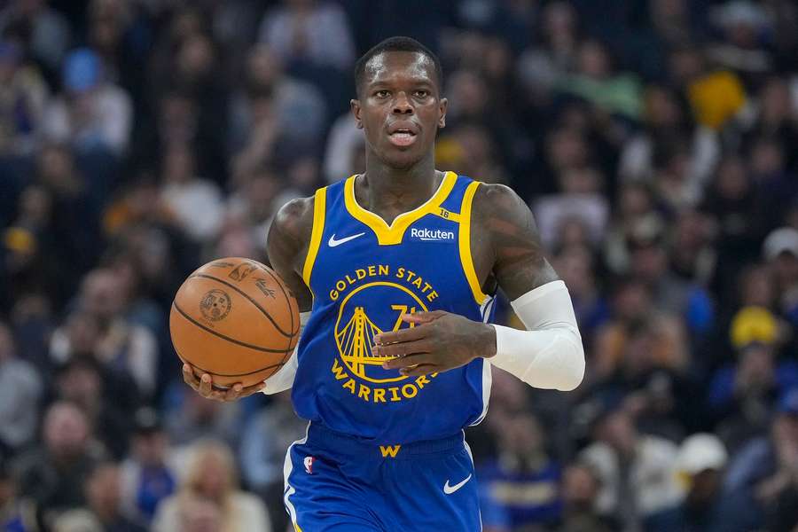 Dennis Schröder critica a NBA e os seus negócios