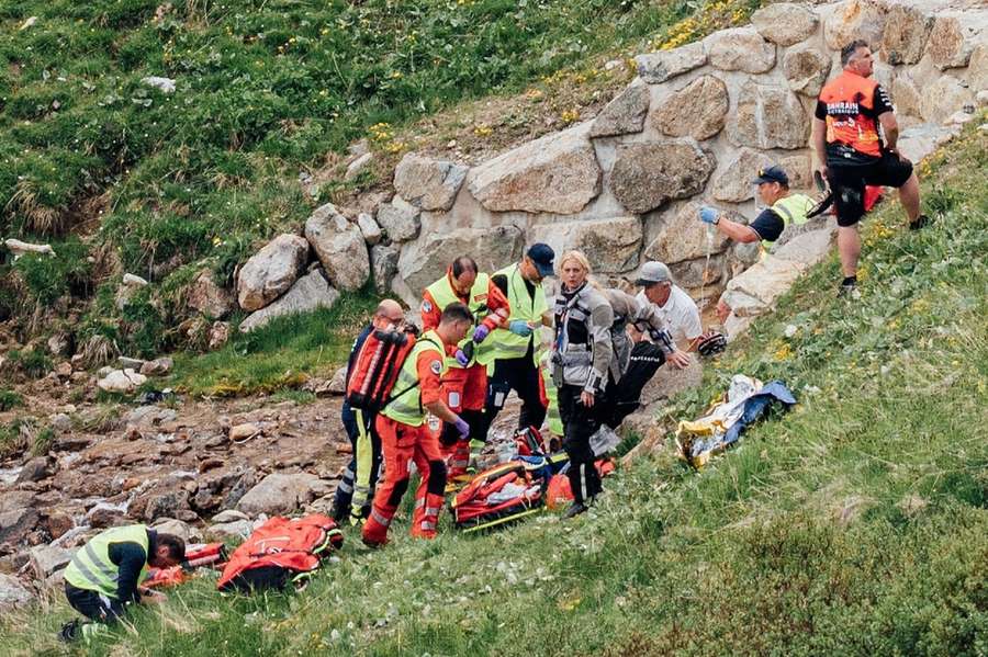 Gino Mäder musste nach einem Sturz vor Ort wiederbelebt werden.