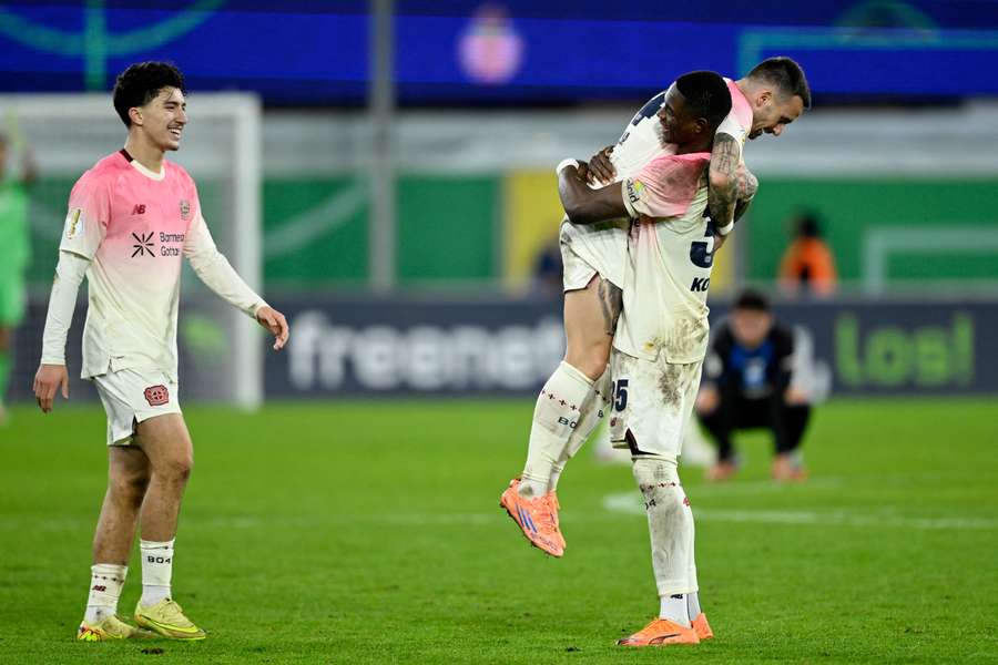 Leverkusen se o vítězství musel strachovat. Leverkusen se o vítězství musel strachovat.