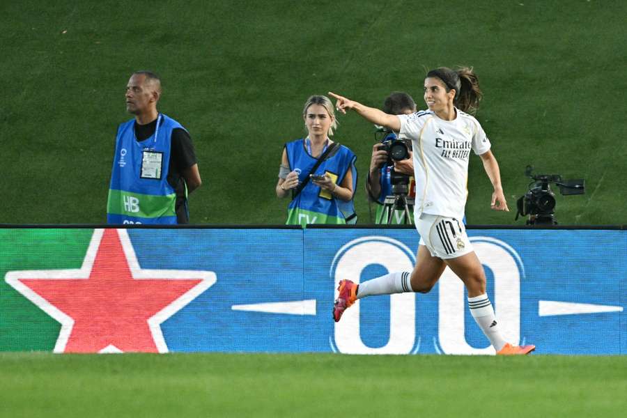 Alba Redondo, protagonista por partida doble Alba Redondo, protagonista por partida doble