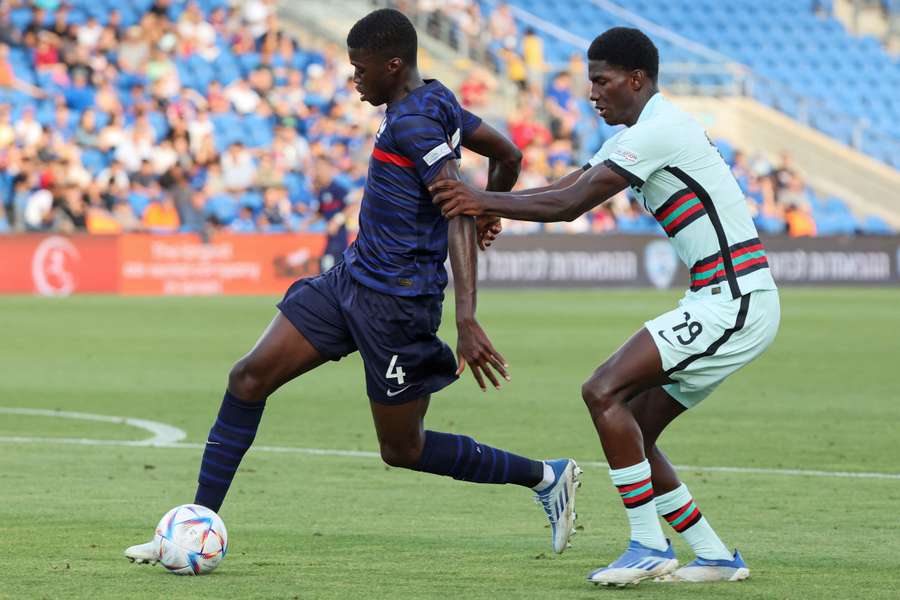 De 18-jarige Vivaldo Semedo (rechts) in het shirt van Portugal onder-17