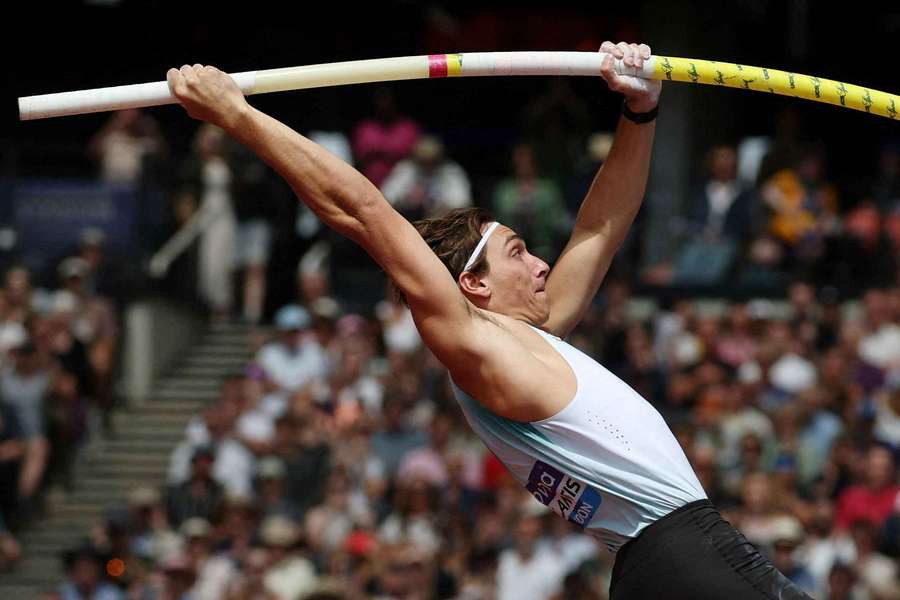 Duplantis em ação