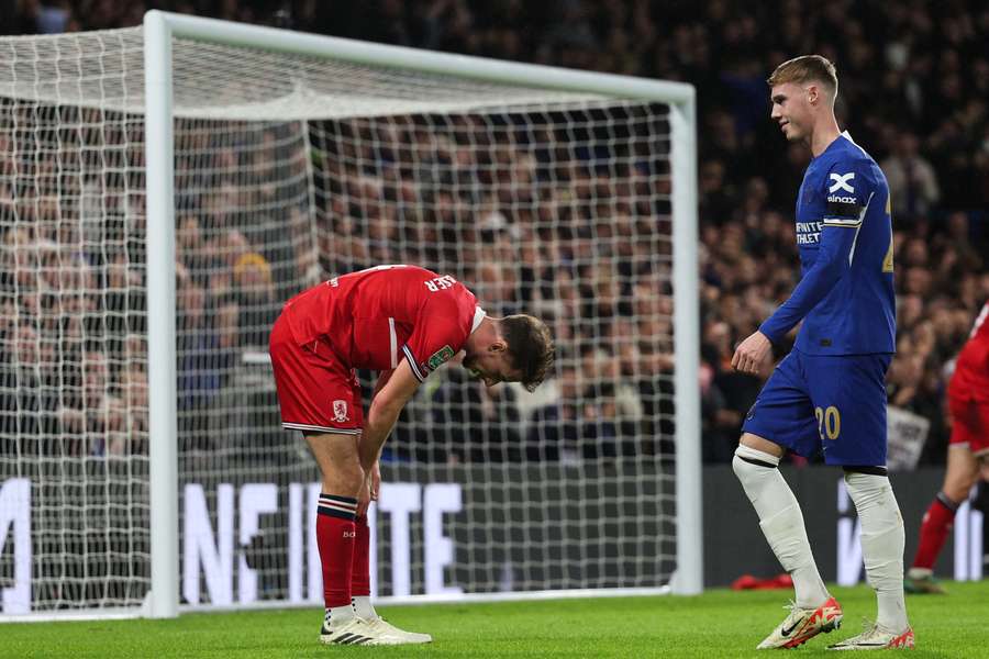 Il centrocampista inglese del Chelsea Cole Palmer festeggia dopo aver segnato il quinto gol della sua squadra