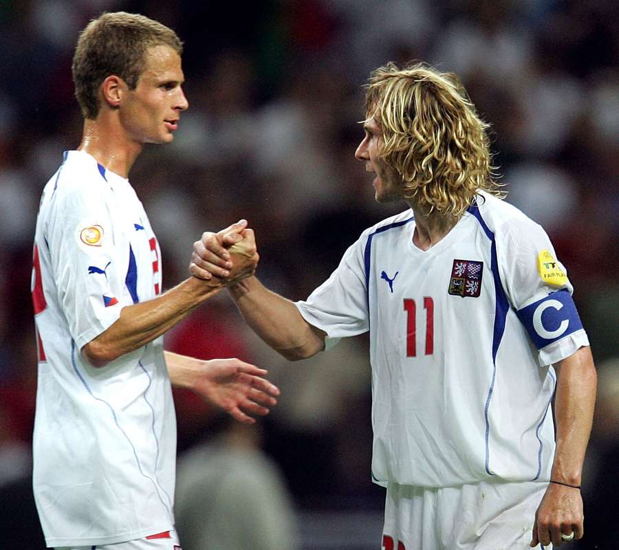 David Rozehnal a Pavel Nedvěd na mistrovství Evropy 2004. David Rozehnal a Pavel Nedvěd na mistrovství Evropy 2004.
